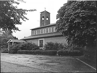 Zwart/wit foto, nr. 18: Goede Herderkerk